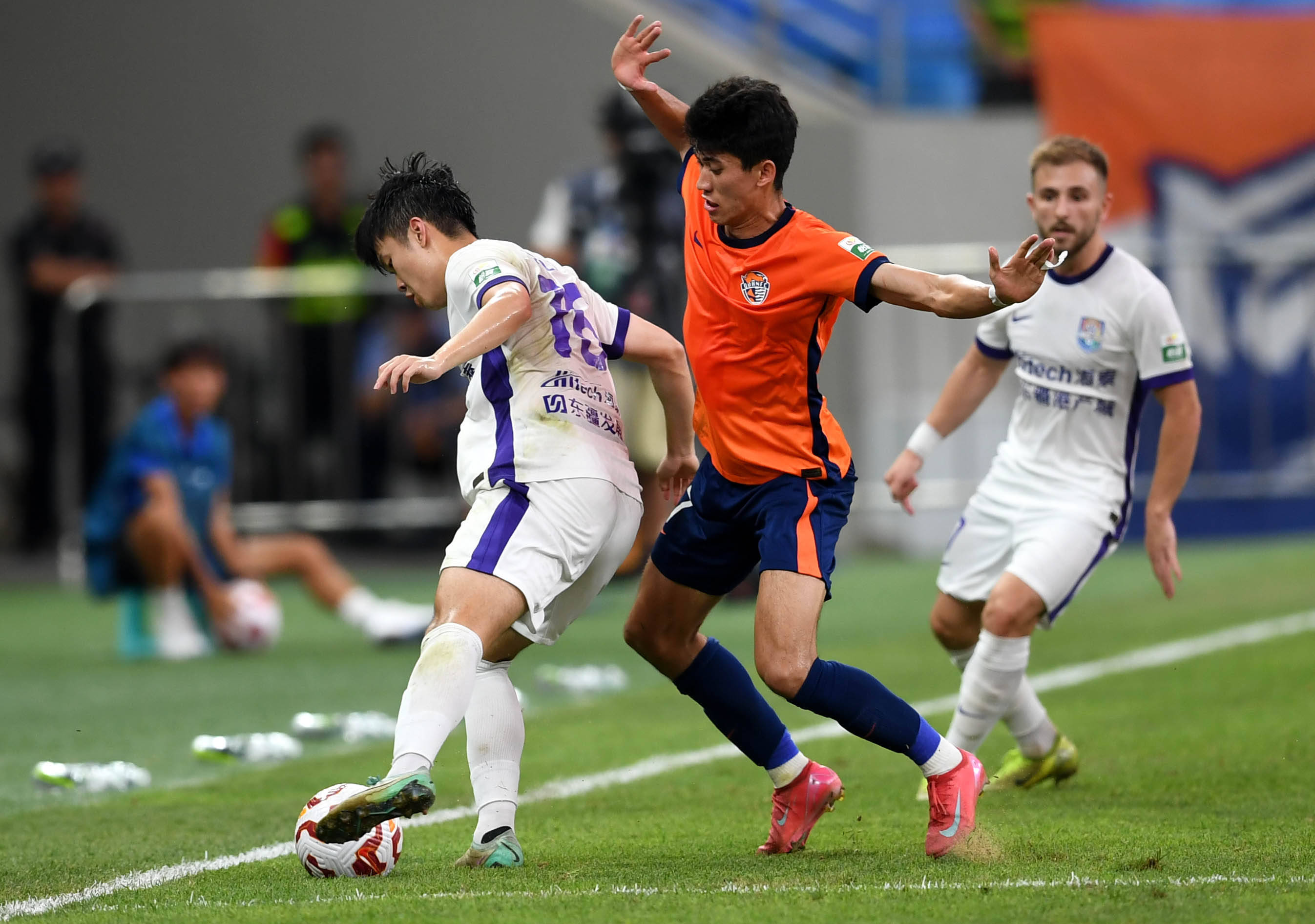 的表现同样 的表现同样