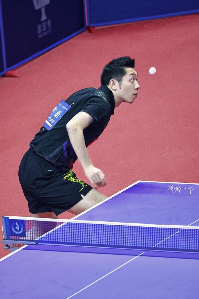 欧文调侃背 欧文调侃背