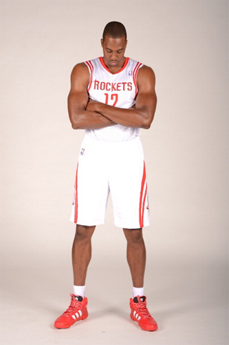 对方后腰牵 对方后腰牵